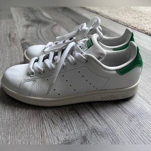 Adidas Stan Smith white/green size 6
